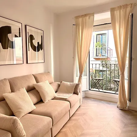 Lujoso Apartamento En El Centro By Bebalmy Madrid Exterior photo